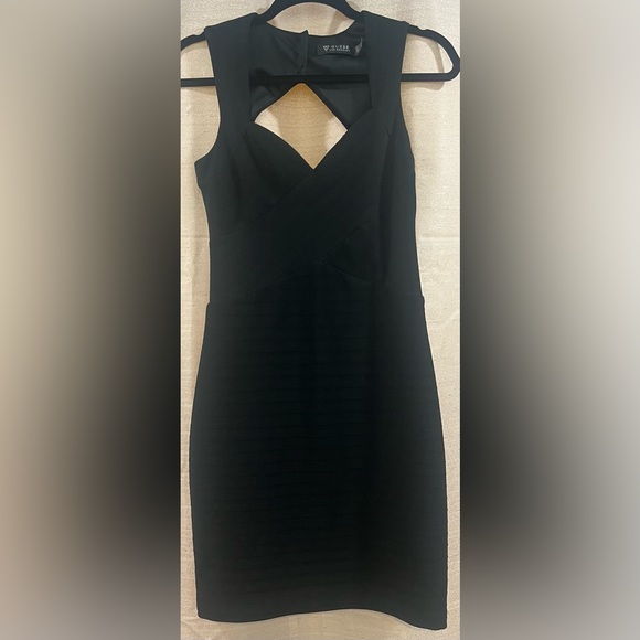 Guess Dresses & Skirts - Guess mini body con dress